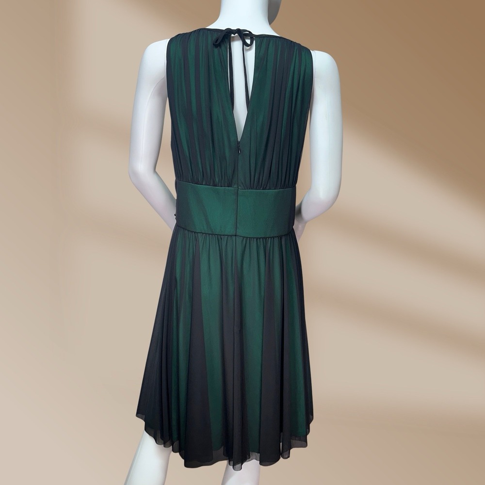 La Nouvelle Renaissance Formal Black Over Green Waist Embellished Sz 6 Dress - Picture 5 of 5